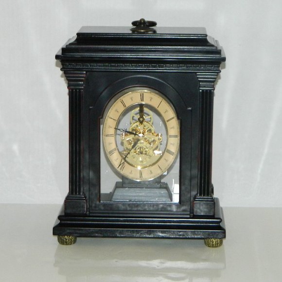 Bombay 2004 Mohogany Wood Floating Quartz Sync Clock - Picture 3 of 17